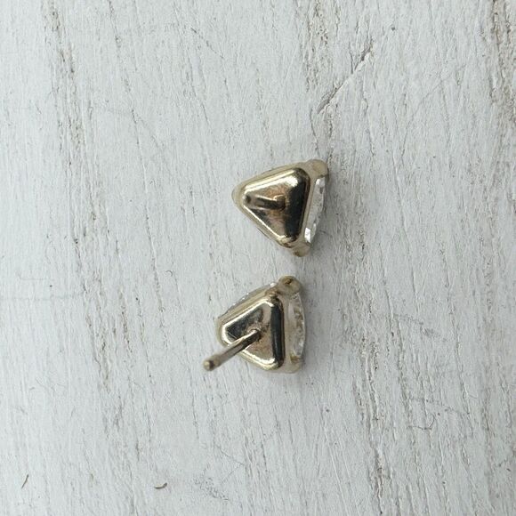 14k Yellow Gold Triangular Stud Earrings CZ Cubic Zirconia Classic Minimalist - Picture 5 of 16